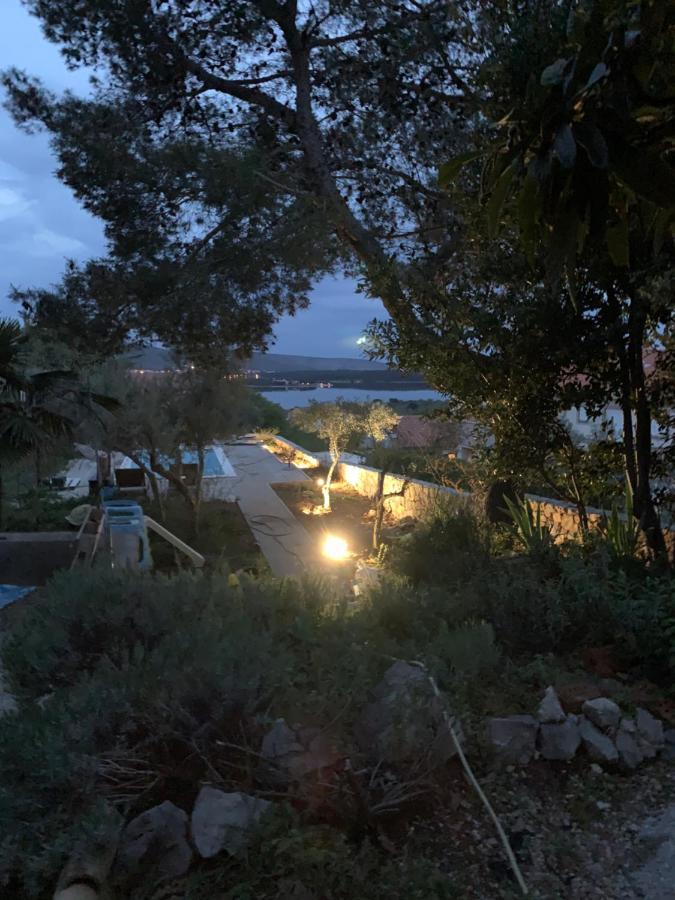 Lili Apartments, Sv Dunata 18 Kornić Esterno foto