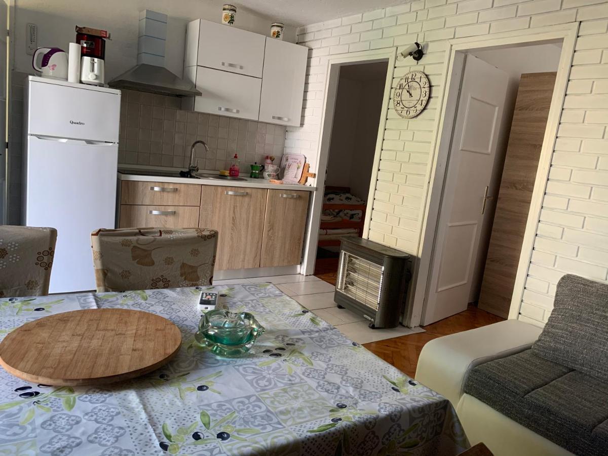 Lili Apartments, Sv Dunata 18 Kornić Esterno foto