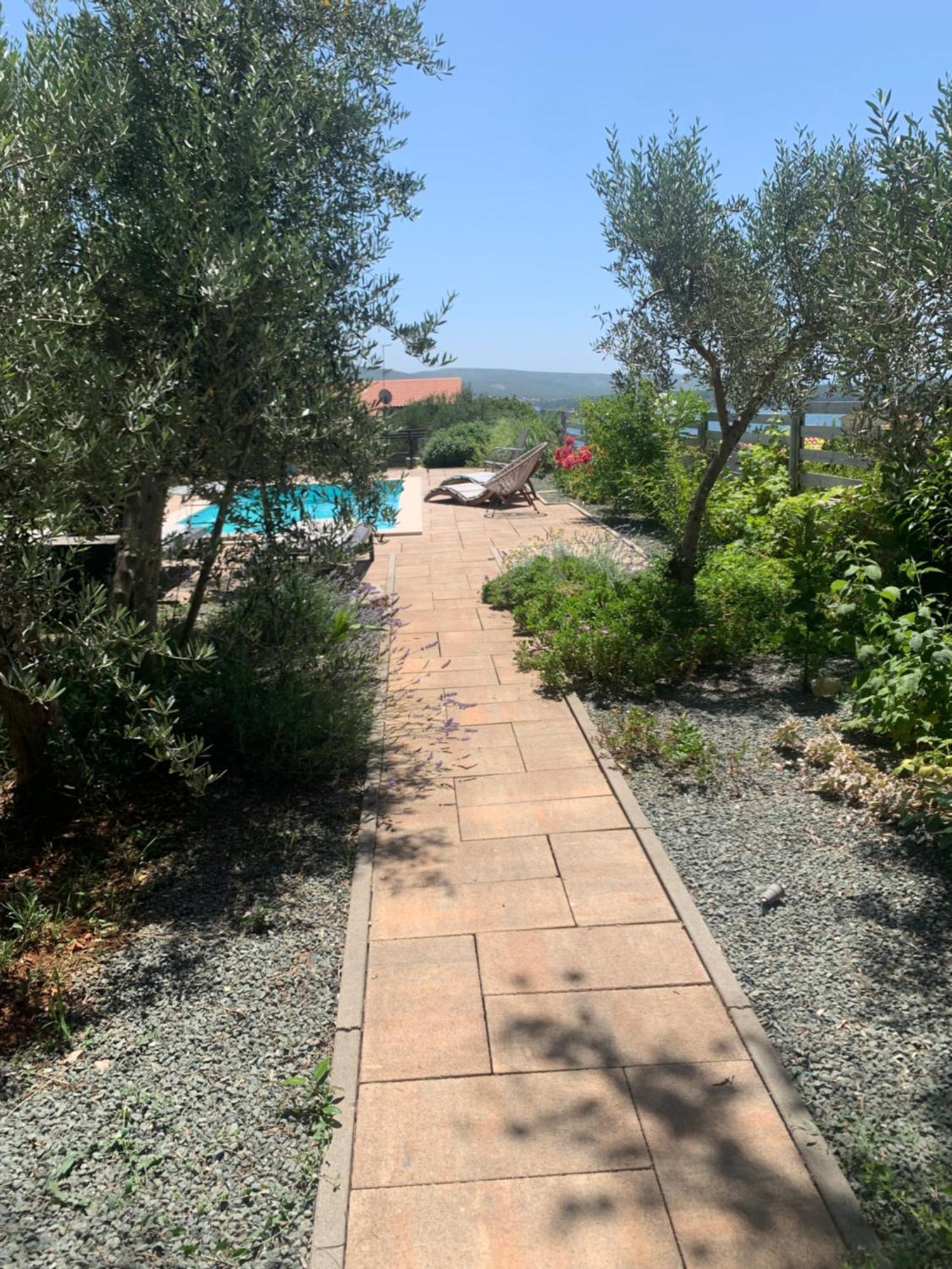 Lili Apartments, Sv Dunata 18 Kornić Esterno foto