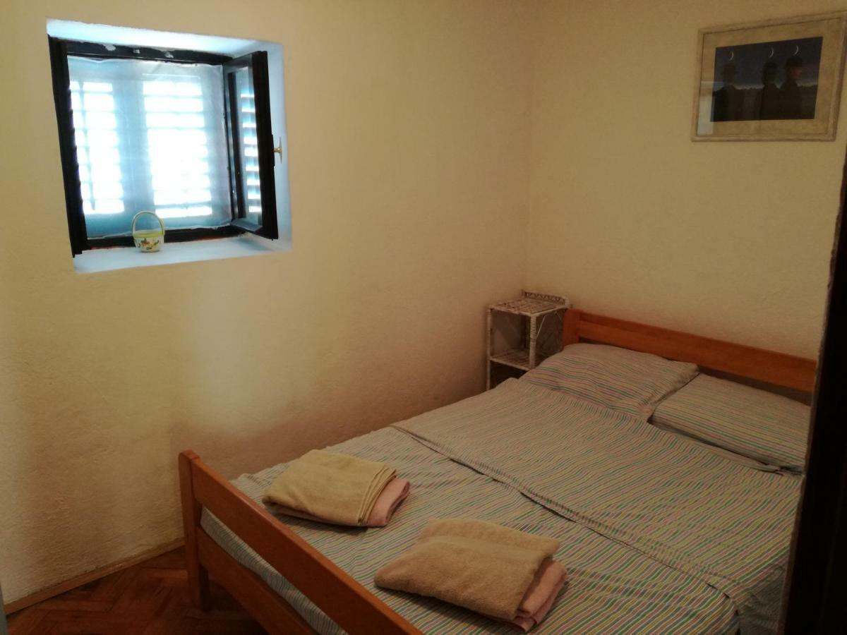 Lili Apartments, Sv Dunata 18 Kornić Esterno foto