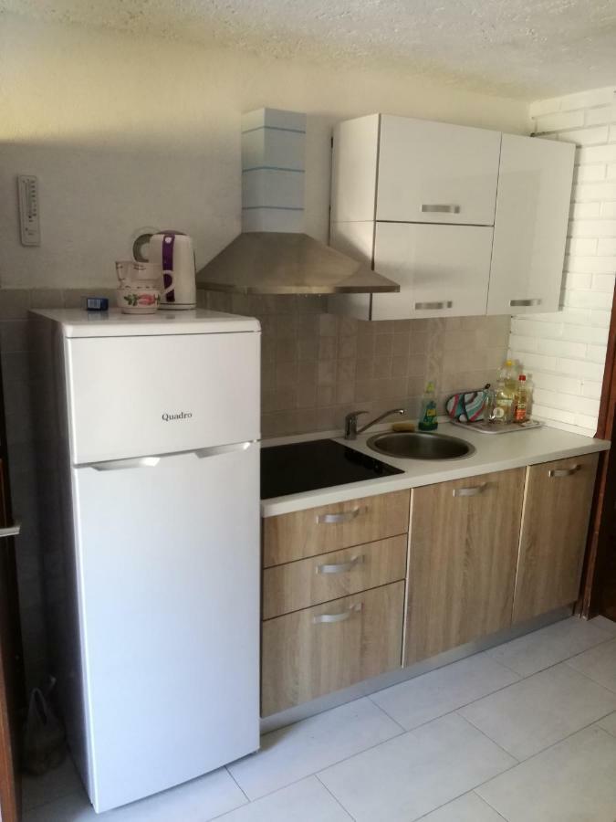 Lili Apartments, Sv Dunata 18 Kornić Esterno foto